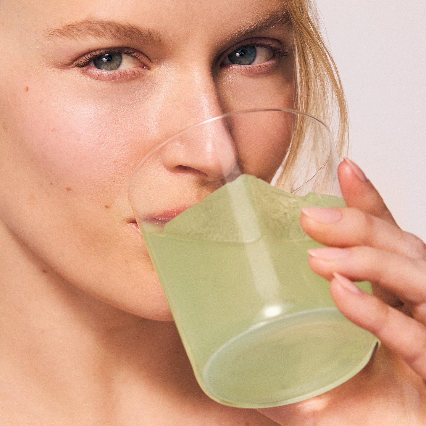 lemon lime hydration powder mixed in water